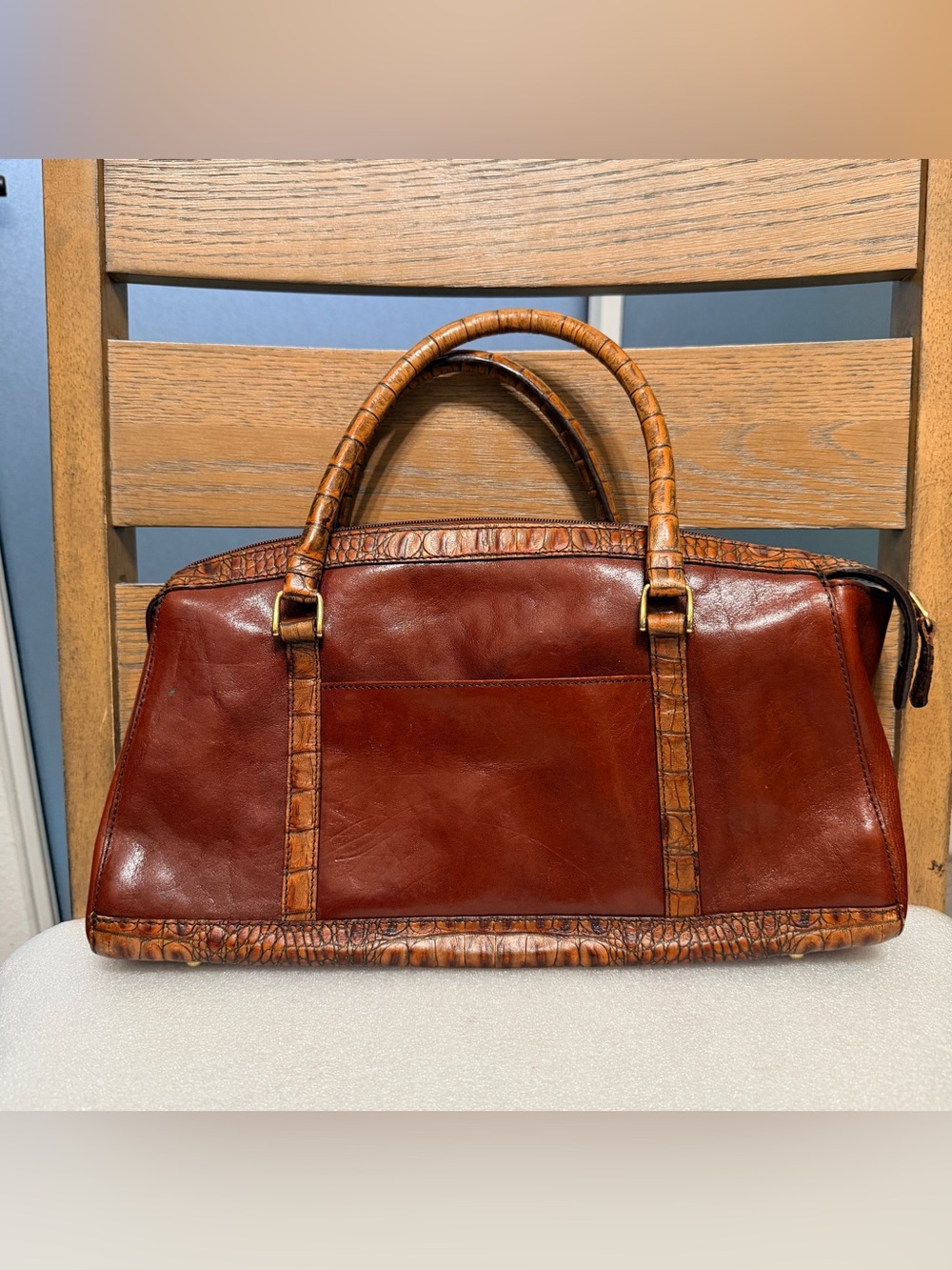 Brahmin vintage Croc Embossed Brown Leather Satchel Handbag w/ Brass Accents